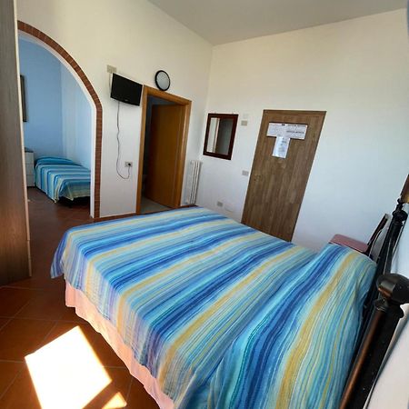 Pensione Eden Follonica Esterno foto