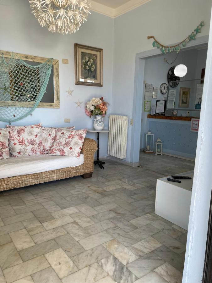Pensione Eden Follonica Esterno foto