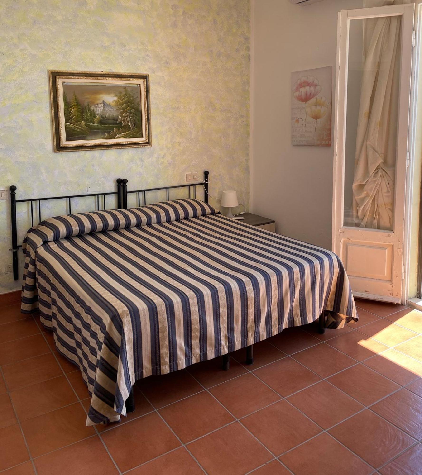 Pensione Eden Follonica Esterno foto